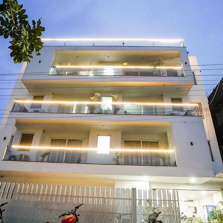Saltstayz Sector 52 - Ardee City Mall Gurgaon Exterior photo